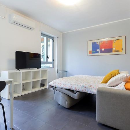 Apartmán 20Mins From Duomo - Renovated Apt Near City Center Milán Exteriér fotografie