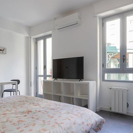 Apartmán 20Mins From Duomo - Renovated Apt Near City Center Milán Exteriér fotografie