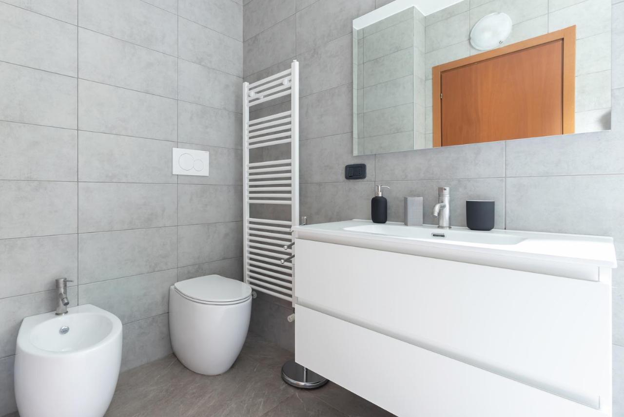 Apartmán 20Mins From Duomo - Renovated Apt Near City Center Milán Exteriér fotografie