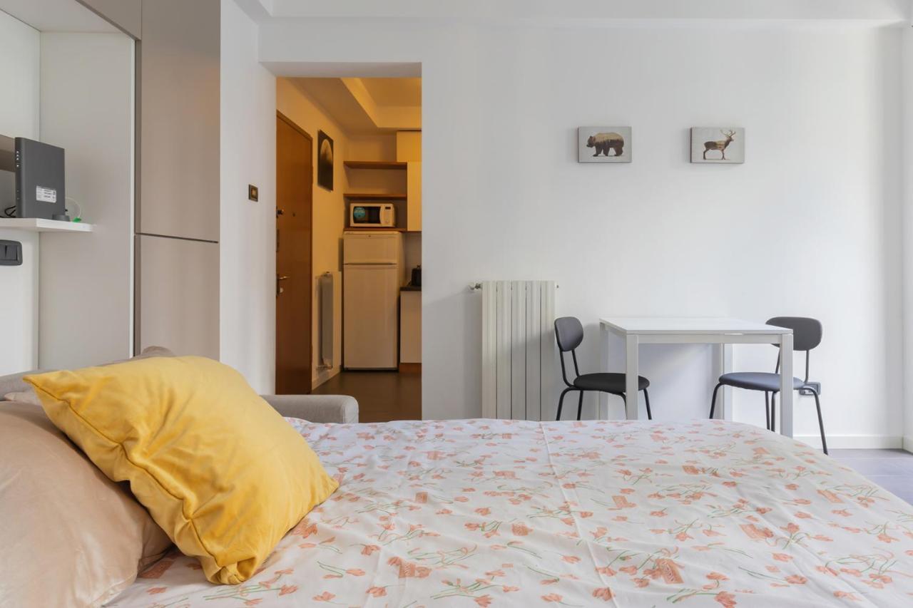 Apartmán 20Mins From Duomo - Renovated Apt Near City Center Milán Exteriér fotografie